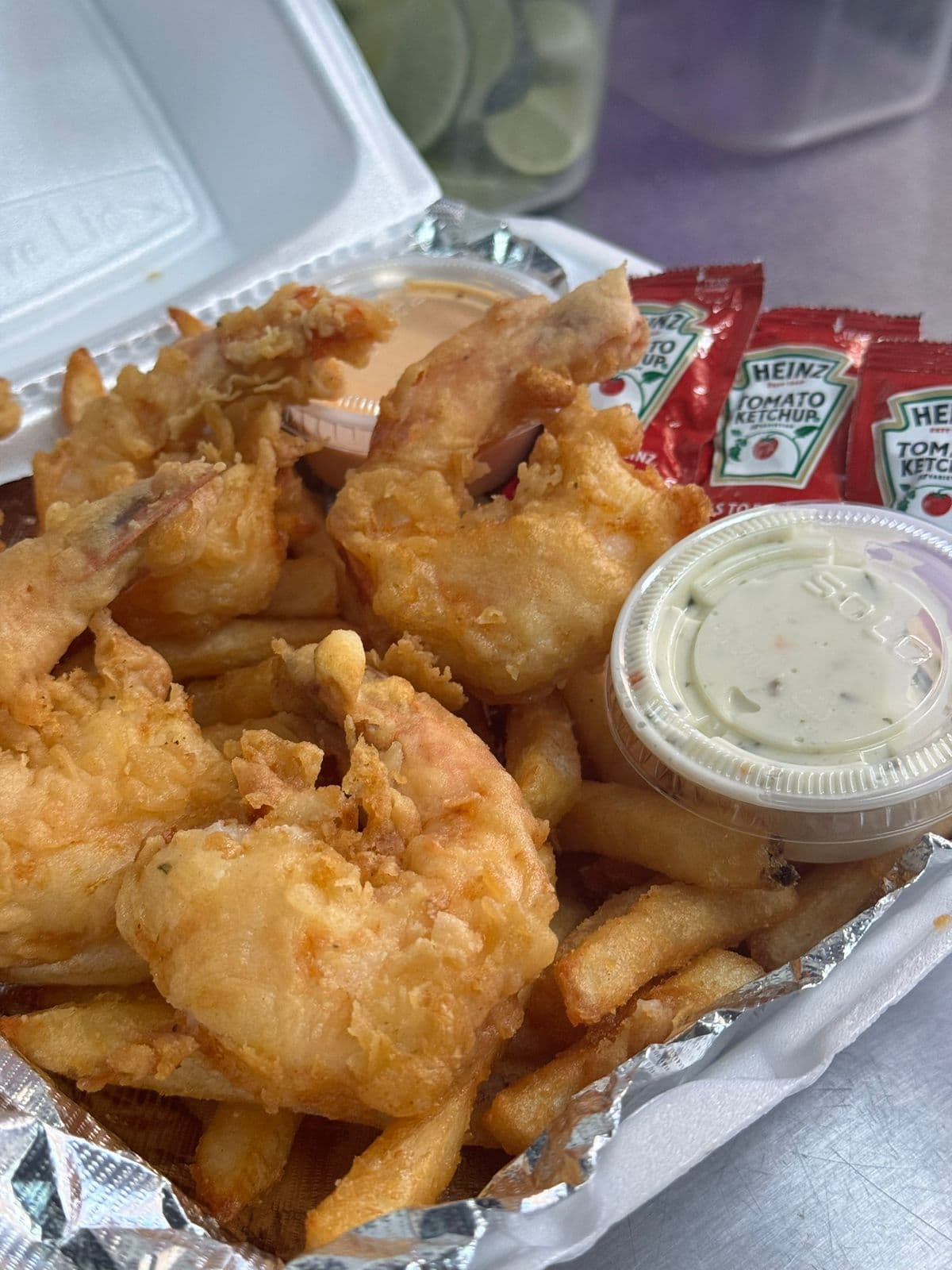 Jumbo Shrimps w/fries